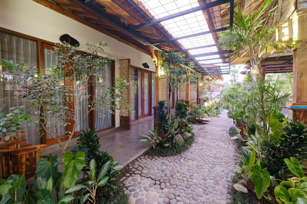 Green Bali Guest House Munggu ภายนอก รูปภาพ